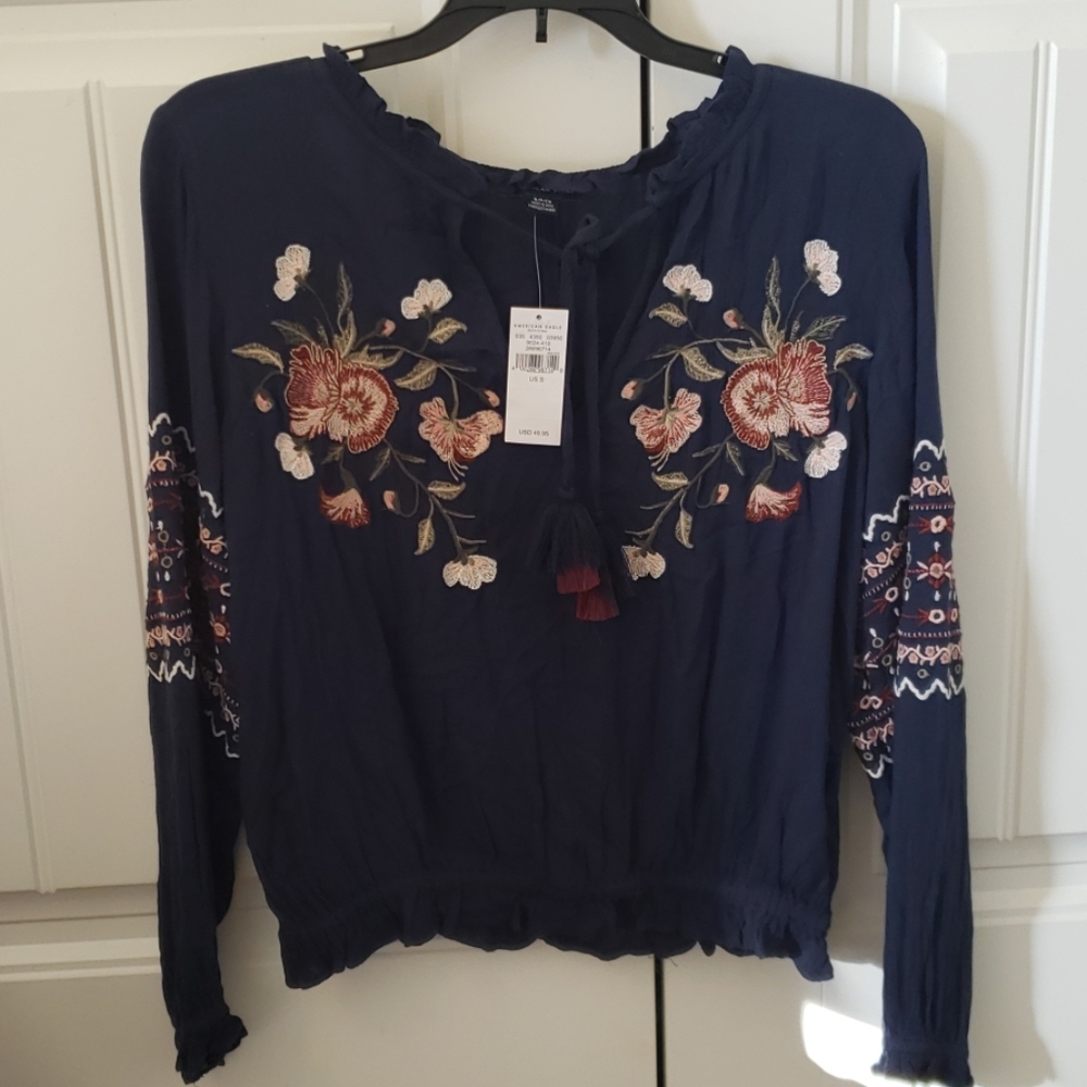 🆕 American Eagle Outfitters Floral Top